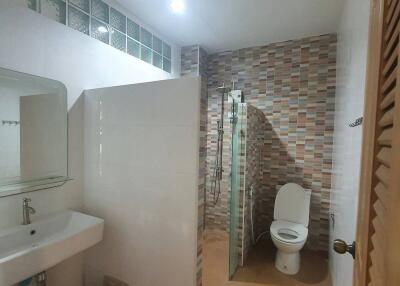 4-BR Townhouse in Bang Phong Phang