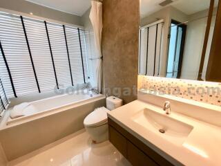 2 Bedrooms Condo at Bright Sukhumvit 24