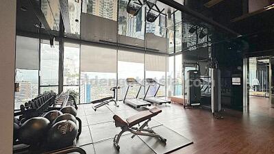 3 Bedrooms Condo on High Floor For Sale at LAVIQ Sukhumvit 57