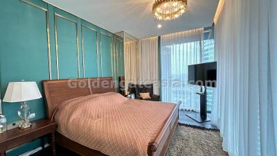 3 Bedrooms Condo on High Floor For Sale at LAVIQ Sukhumvit 57