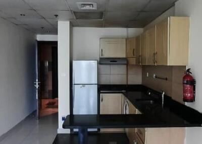 Mid Floor  Elegant One Bed Room For Urgent Sale