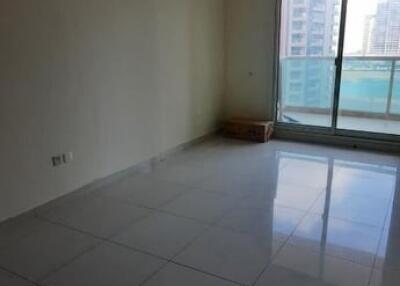 Mid Floor  Elegant One Bed Room For Urgent Sale