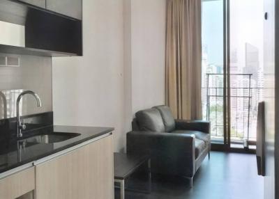 1 Bed 1 Bath 30 SQ.M at Edge Sukhumvit 23