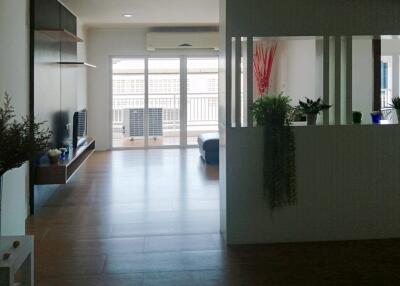 Baan Klang: 2 Bedroom Condo