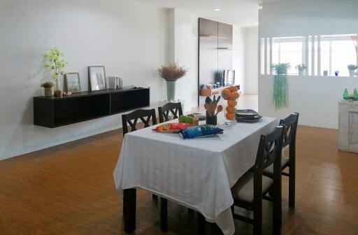 Baan Klang: 2 Bedroom Condo