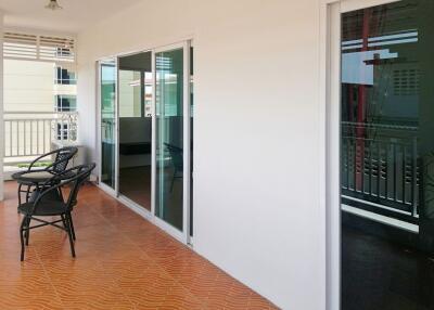 Baan Klang: 2 Bedroom Condo