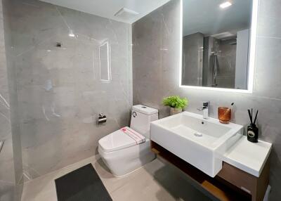 Dusit D2 Residence Hua Hin: Studio Condo