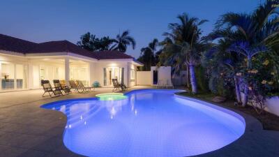 Orchid Paradise: Modern 4 Bedroom Pool Villa