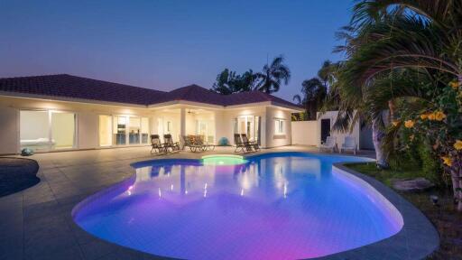 Orchid Paradise: Modern 4 Bedroom Pool Villa