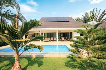 The Heights 2: Very Well Maintained 3 Bedroom Pool Villa