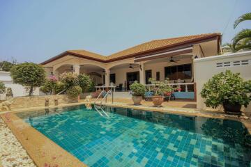 Baan Norway: 3 Bed Pool Villa in Soi 94