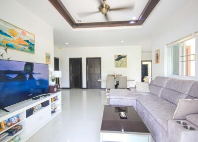 Emerald Resort: 3 Bedroom Villa