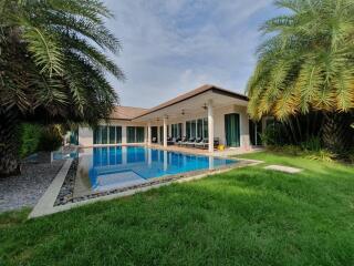 Kaylanna: 3 Bedroom Pool Villa