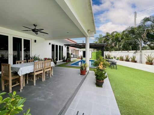 Baan Yu Yen: 3 Bedroom Pool Villa