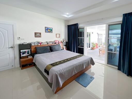 Baan Yu Yen: 3 Bedroom Pool Villa