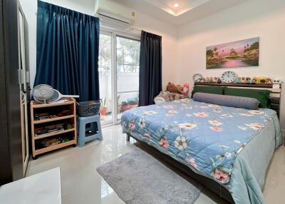 239 ตรม., 3 ห้องนอน, 4 ห้องน้ำ บ้าน ราคา ฿ 6,950,000