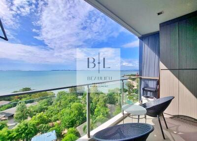 Balcony with ocean view