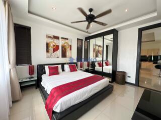 4 Bedrooms House in Whispering Palms East Pattaya H011704