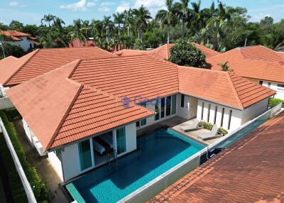 4 Bedrooms House in Whispering Palms East Pattaya H011704