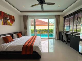 4 Bedrooms House in Whispering Palms East Pattaya H011704