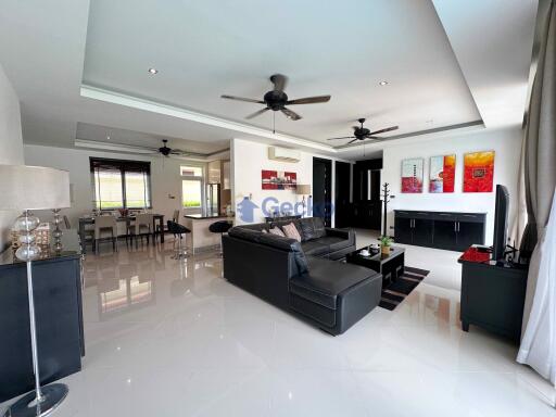 4 Bedrooms House in Whispering Palms East Pattaya H011704