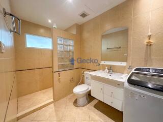 2 Bedrooms Condo in Nordic Park Hill Pratumnak C011703