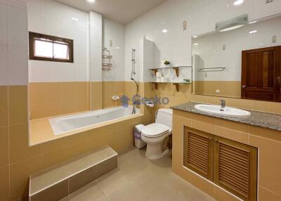 2 Bedrooms House in SP Village 3 East Pattaya H011697