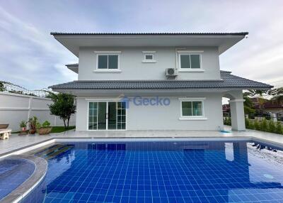 4 Bedrooms House in Siam Gardens East Pattaya H011699