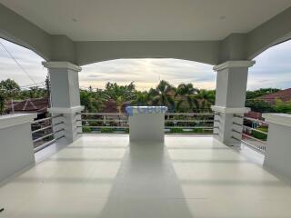 4 Bedrooms House in Siam Gardens East Pattaya H011699