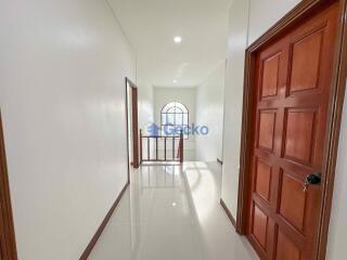 4 Bedrooms House in Siam Gardens East Pattaya H011699