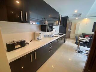 2 Bedrooms Condo in Grand Avenue Central Pattaya C008344