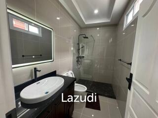 4 Beds 5 Baths 200 SQ.M. Pattaya Lagoon Resort