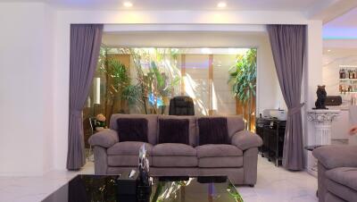 3 bedroom House in Chateau Dale Resort Jomtien