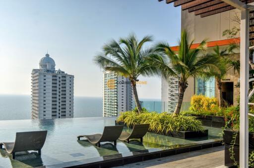 คอนโดนี้มี 1 ห้องนอน  อยู่ในโครงการ คอนโดมิเนียมชื่อ The Riviera Wong Amat Beach 