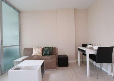 F.F. & E. condo to rent at Dcondo Sign Chiang Mai