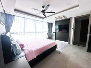 Stunning 3-Bedroom Condo in Jomtien