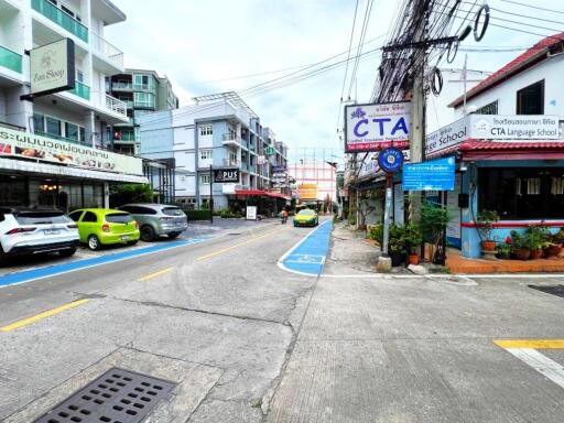 Commercial Building in the Central Pattaya