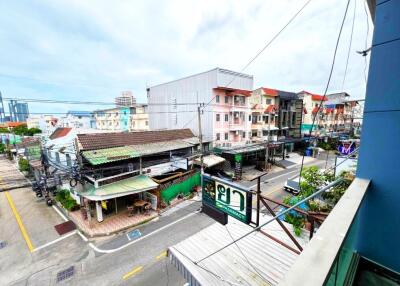 Commercial Building in the Central Pattaya