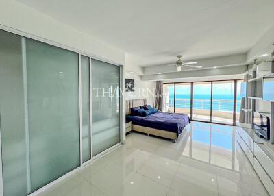 Condo for sale 3 bedroom 200 m² in Metro Jomtien Condotel, Pattaya