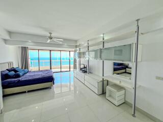 Condo for sale 3 bedroom 200 m² in Metro Jomtien Condotel, Pattaya