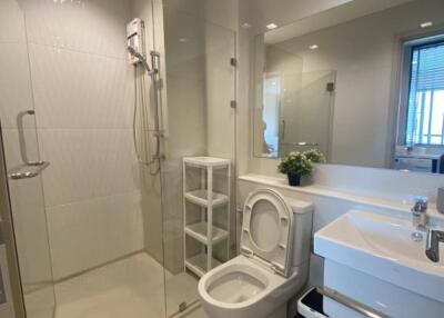 1-BR Condo at Life One Wireless near BTS Phloen Chit