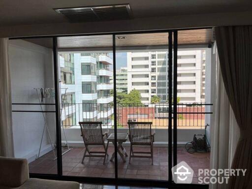 2-BR Condo at Icon 2 Condominium close to Thong Lo