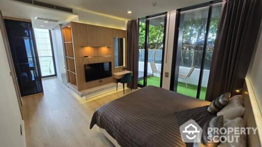 1-BR Condo at Noble Ploenchit near BTS Phloen Chit