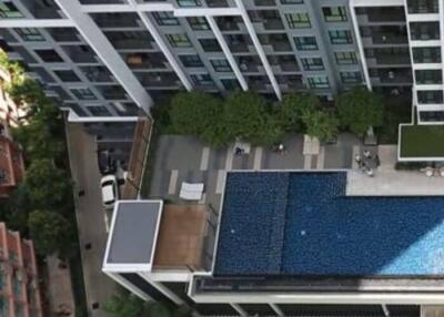 1-BR Condo at Quinn Condo Ratchada 17 near MRT Sutthisan