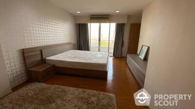 3-BR Condo at River Heaven Chareonkrung near BTS Krung Thon Buri (ID 414302)