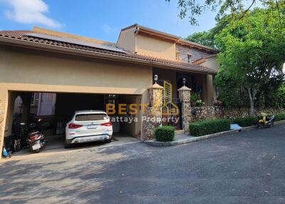 3 Bedrooms Villa / Single House in Silk Road Place East Pattaya H011932