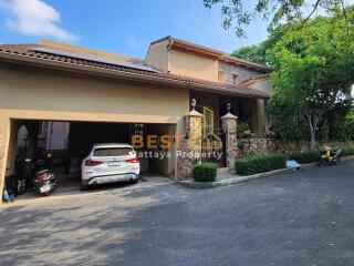 3 Bedrooms Villa / Single House in Silk Road Place East Pattaya H011932
