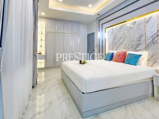 Natheekarn Park View – 6 bed 6 bath in East Pattaya PP10604