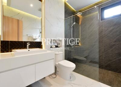 D Space Pattaya 2- 4 bed 5 bath in Huay Yai / Phoenix PP10599