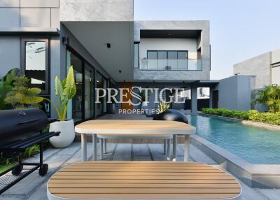 D Space Pattaya 2- 4 bed 5 bath in Huay Yai / Phoenix PP10599